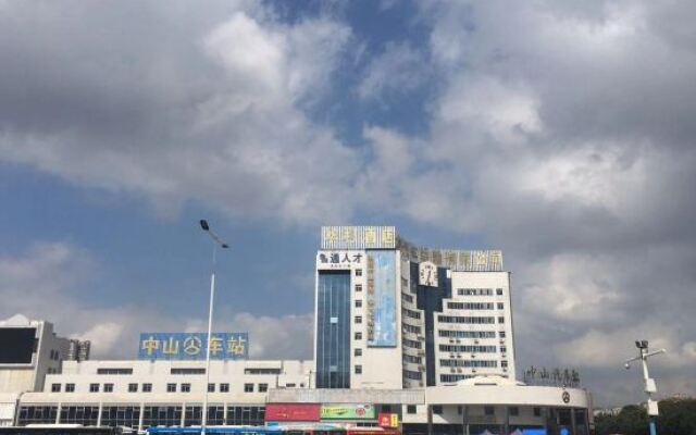 Vienna Hotel Zhongshan Bus Station