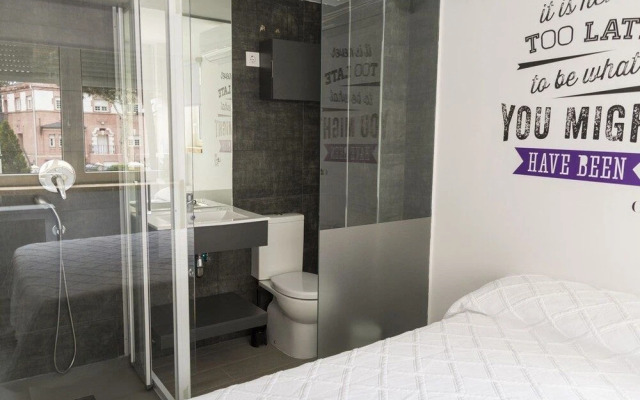 Mi Casa Inn - Residencia Moncloa - Hostel