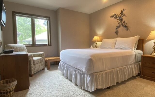 Mountain Harbor #114 3 Bedroom Condo