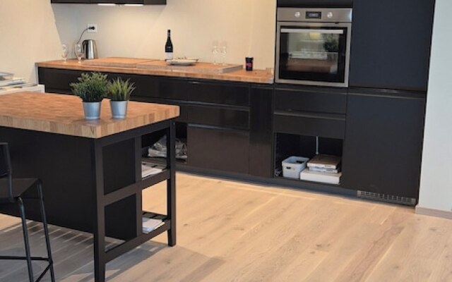 Yggdrasil Sea Wiev Lodge