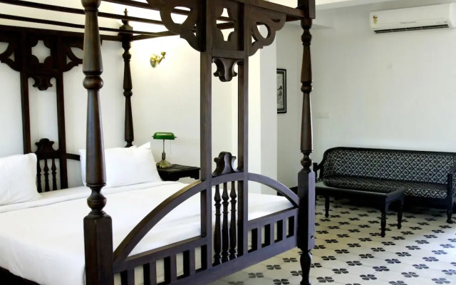 Waterfront Granary A Museum Hotel