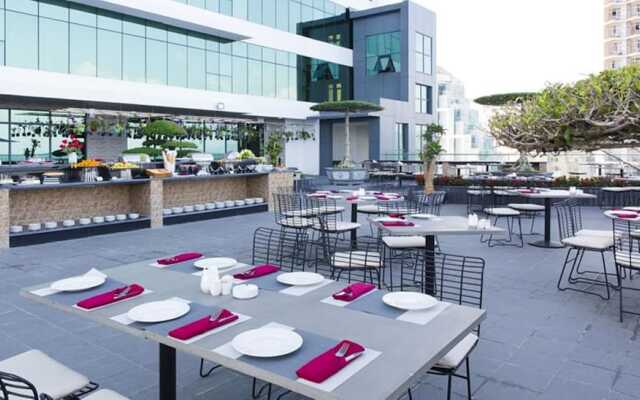 Handy Holiday Nha Trang Beach Apartment