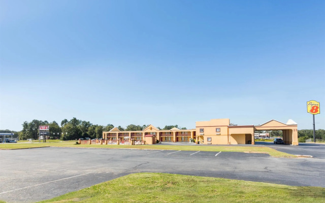 Motel 6 Forsyth, GA – Tift College