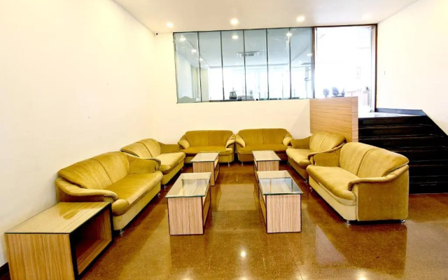 Solaris Hotel and Club