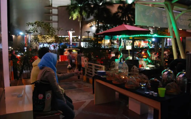 Zuzu Tunjungan Plaza