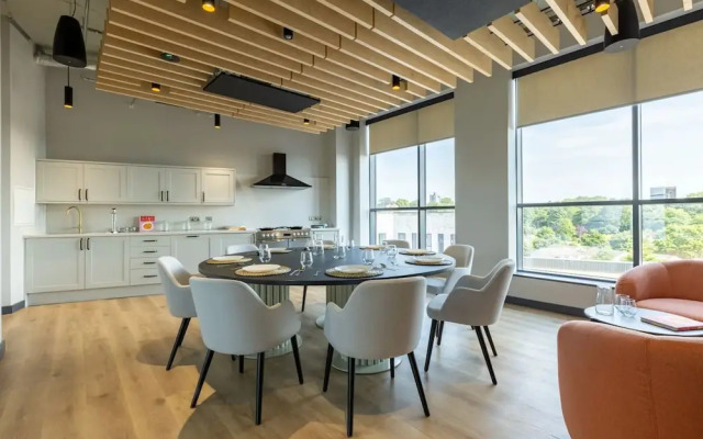 Student Only Winfield Court