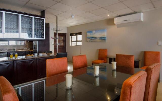 170 Club Mykonos Umdloti Beach