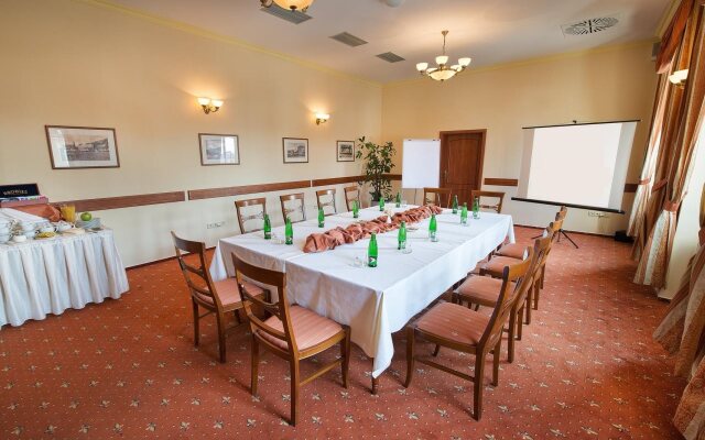 Hotel Podhrad