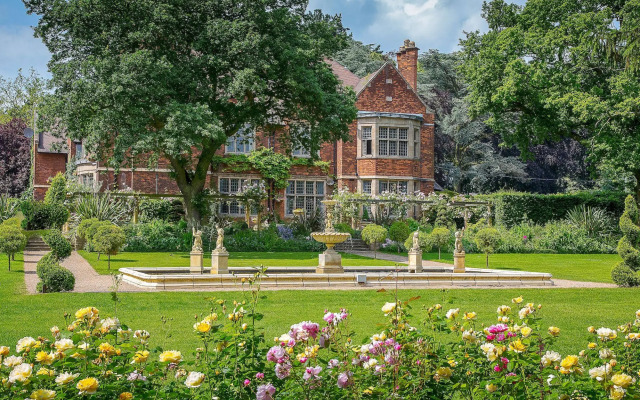 Moxhull Hall