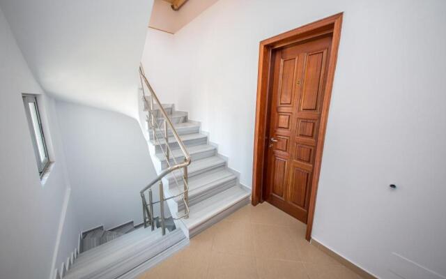Himara Apartments