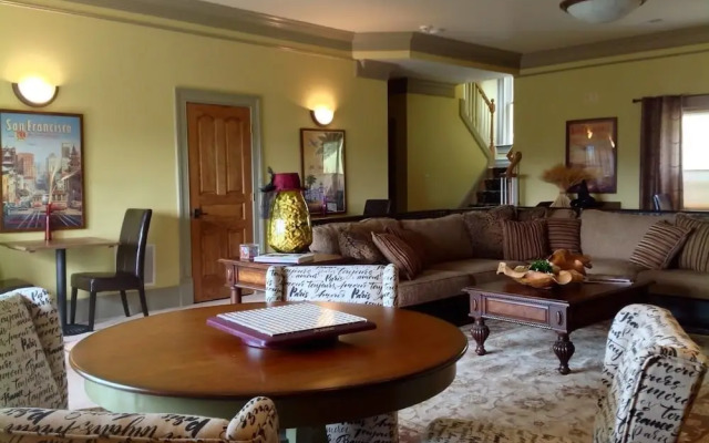 Skyline Vineyard Inn