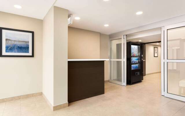 Wyndham Garden Niagara Falls Fallsview