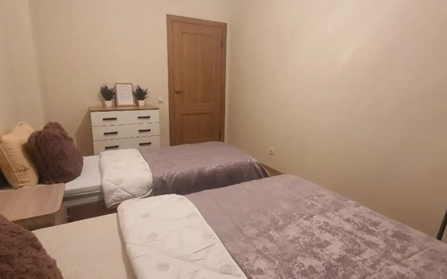 Апартаменты на улице Александра Хохлова 3