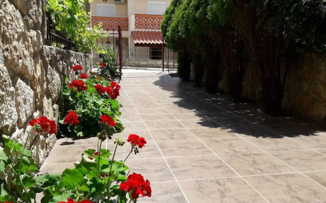 Giorgio Apartments