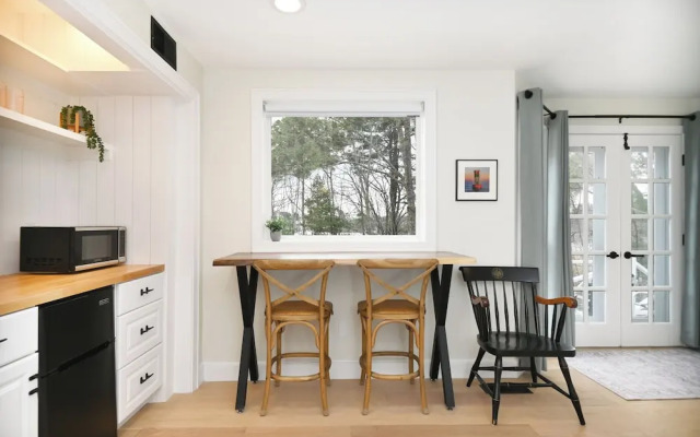 Harbor View Cozy Retreat for 2