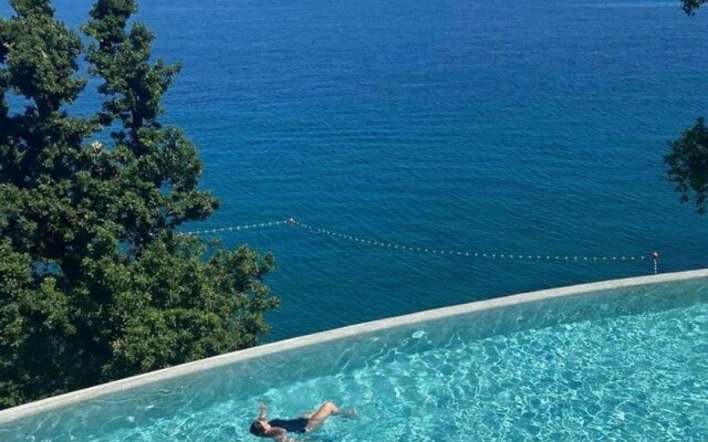 Grand Hotel Adriatic II