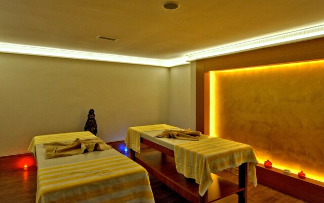 Selectum Family Resort Didim
