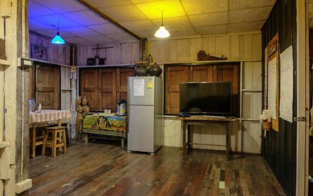 OYO 1155 Bikers House And Enduro Tours Chiang Mai