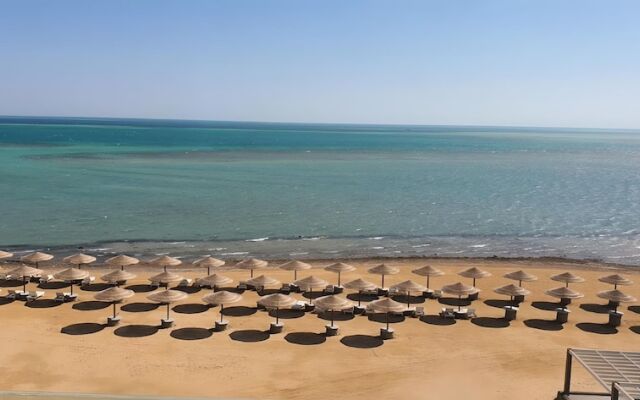 Fanadir Bay Suites&Beach Resort