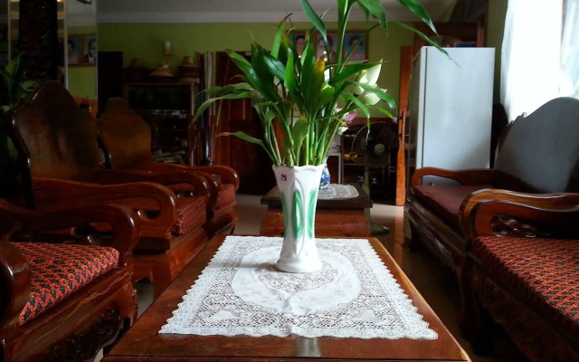 Ta Som Guesthouse & Tour Services