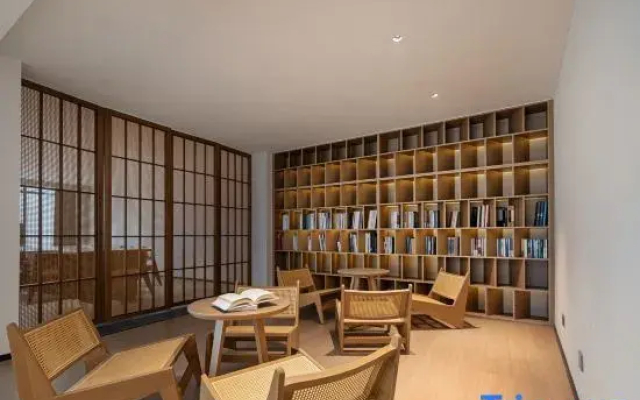 Yile Hotel