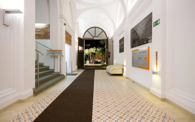 Dikul Hotel