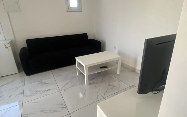 Nissi Adonis Suites