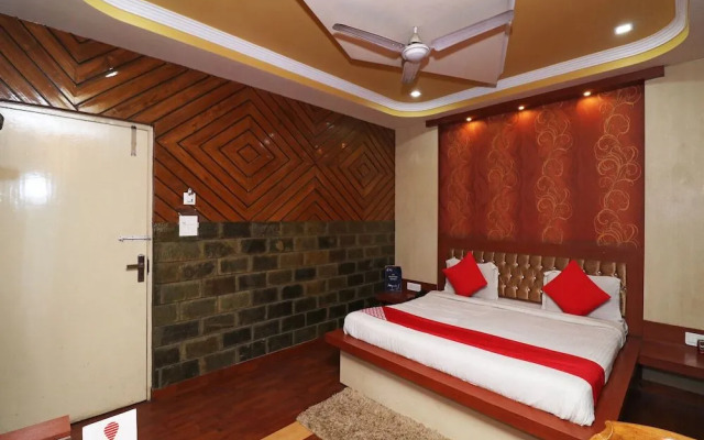 Collection O 7440 Hotel Paradise