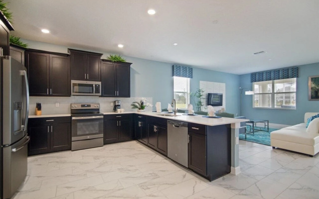 8BR ChampionsGate Pool Home wTheater