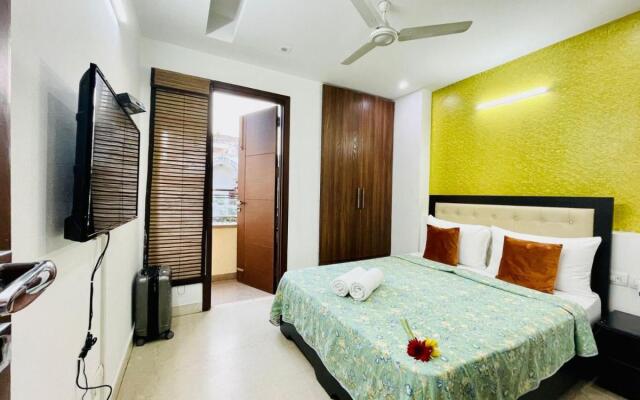 BluO 1BHK Select Citywalk MAX Saket, Balcony Lift