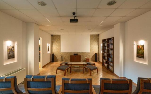 Villa Virgilia by BarbarHouse