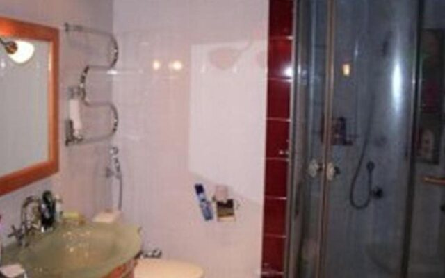 Akvarel Guest House