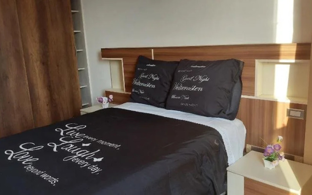 Trujillo - El Golf Apartments