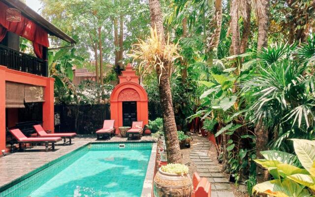 Tri Yaan Na Ros Colonial House
