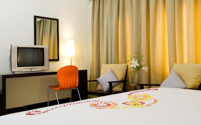 OYO 1729 I-shine Hotel