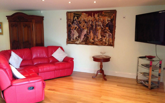 Orchard Manor - Guest house