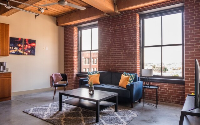 FRONTDESK 1209 Washington Ave Apts Downtown St Louis