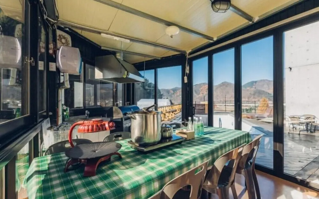 Asamo poolvilla