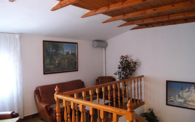 Hostal Pirineos Meliz