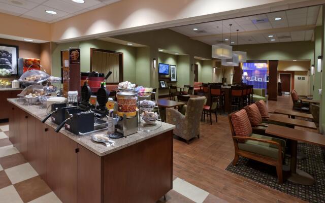 Hampton Inn & Suites Winston-Salem/University Area, NC
