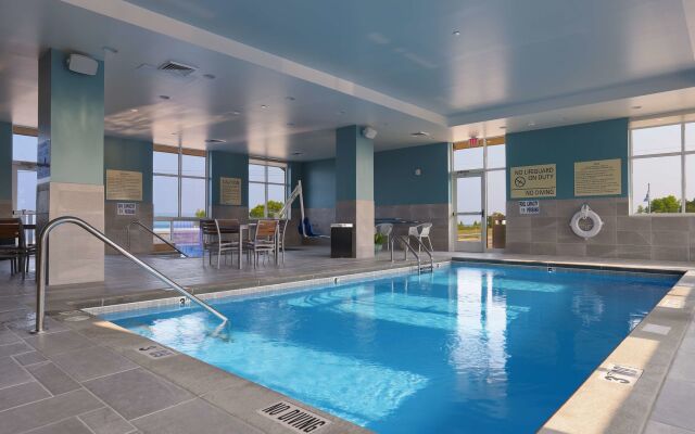 Hampton Inn & Suites Manistee Waterfront