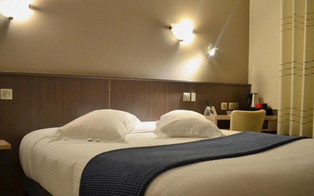 Hôtel CARRER Le Rhien