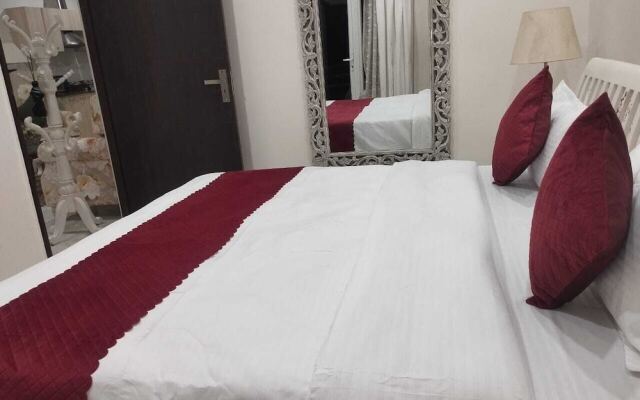 Luxsugero Penthouse Kaichidham