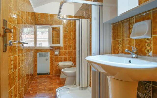 Awesome Home in Marina Romea With 5 Bedrooms and Wifi