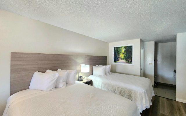 Days Inn by Wyndham San Marcos