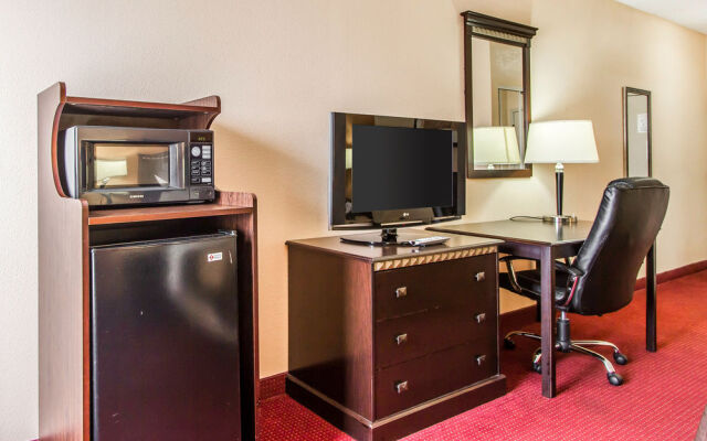 Comfort Inn And Suites Lincoln Al