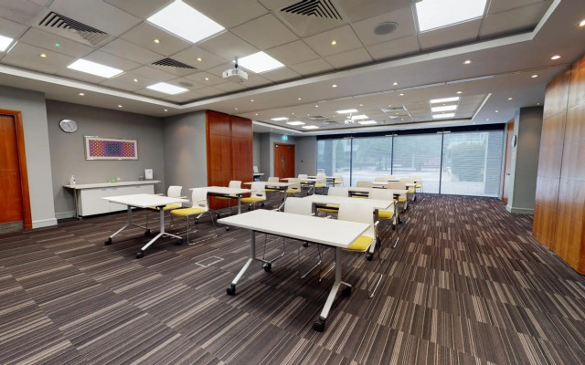 Holiday Inn Milton Keynes - Central by IHG