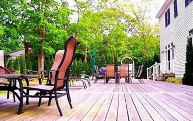 The Shearwater Inn