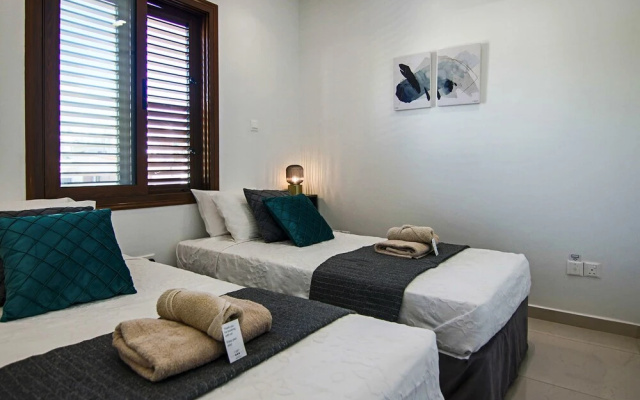 Phaedrus Living Seaside Constantinos 113