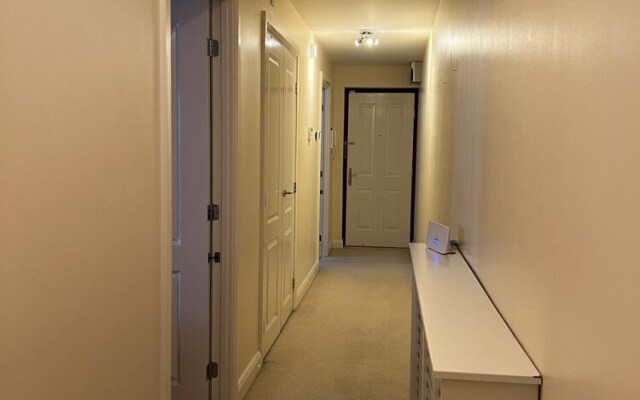 Amazing Marina View Apartment With Balcony Bristol